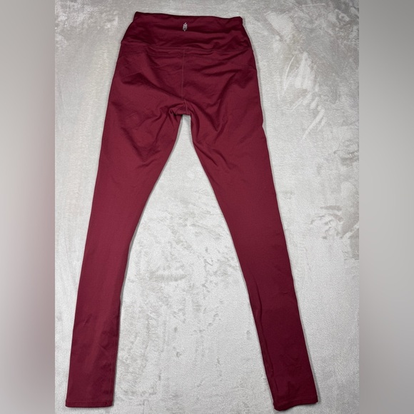 Free People Movement Good Times High Ruse Maroon Red Leggings Size Small - Picture 12 of 16